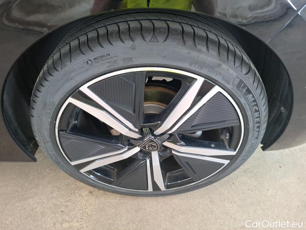  Peugeot  308  GT 1.2 PureTech 130CV BVA8 E6d #17