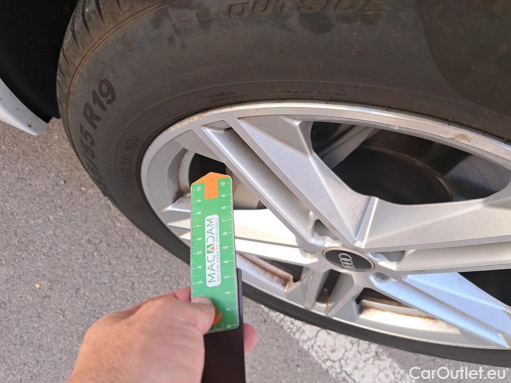  Audi  Q5 AUDI  / 2020 / 5P / todoterreno S Line 50 TFSI e quattro-ultra #45
