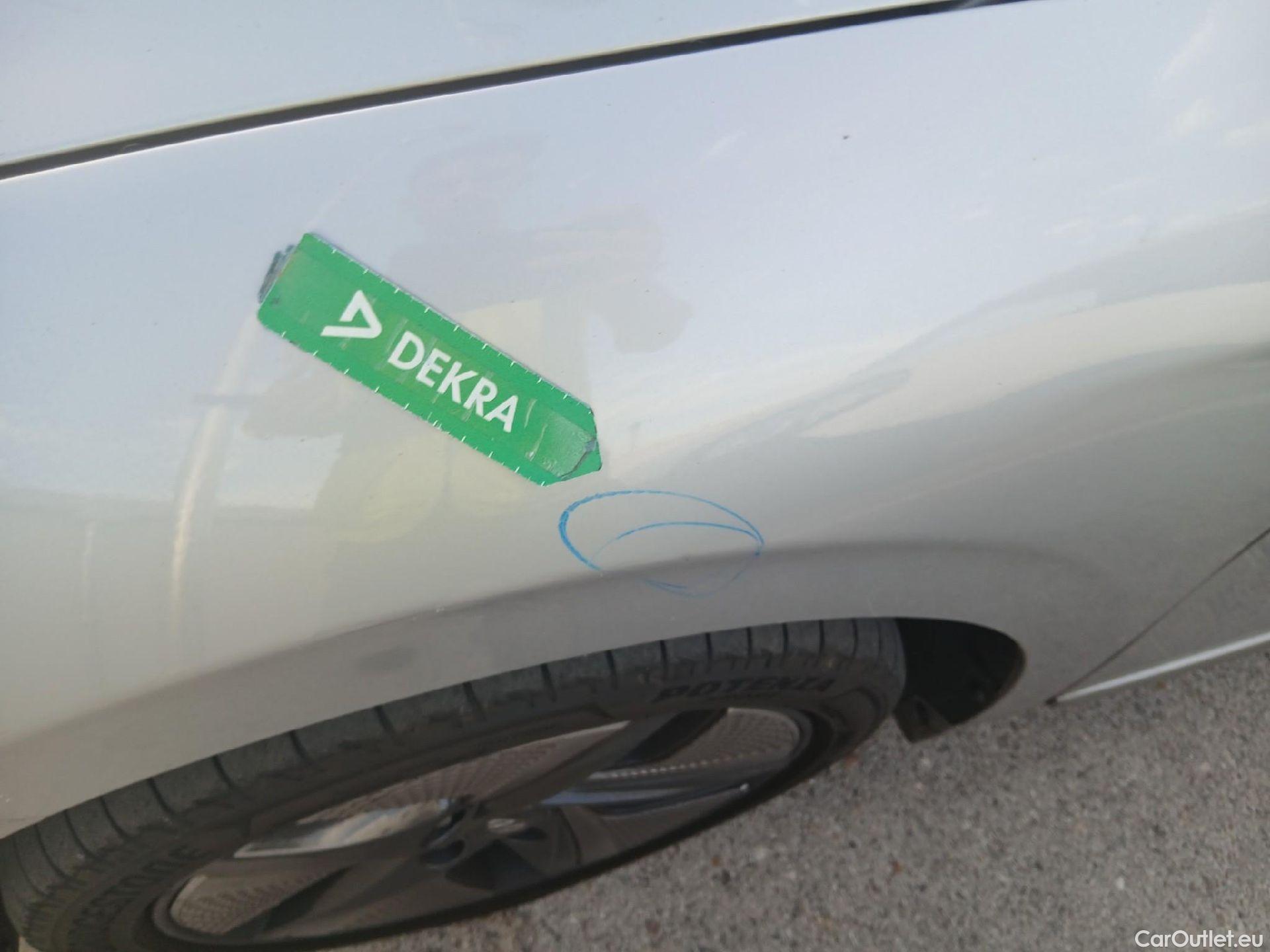  Hyundai   Ioniq HYUNDAI / 2019 / 5P / berlina con portón 1.6 GDI HEV Tecno DCT #7