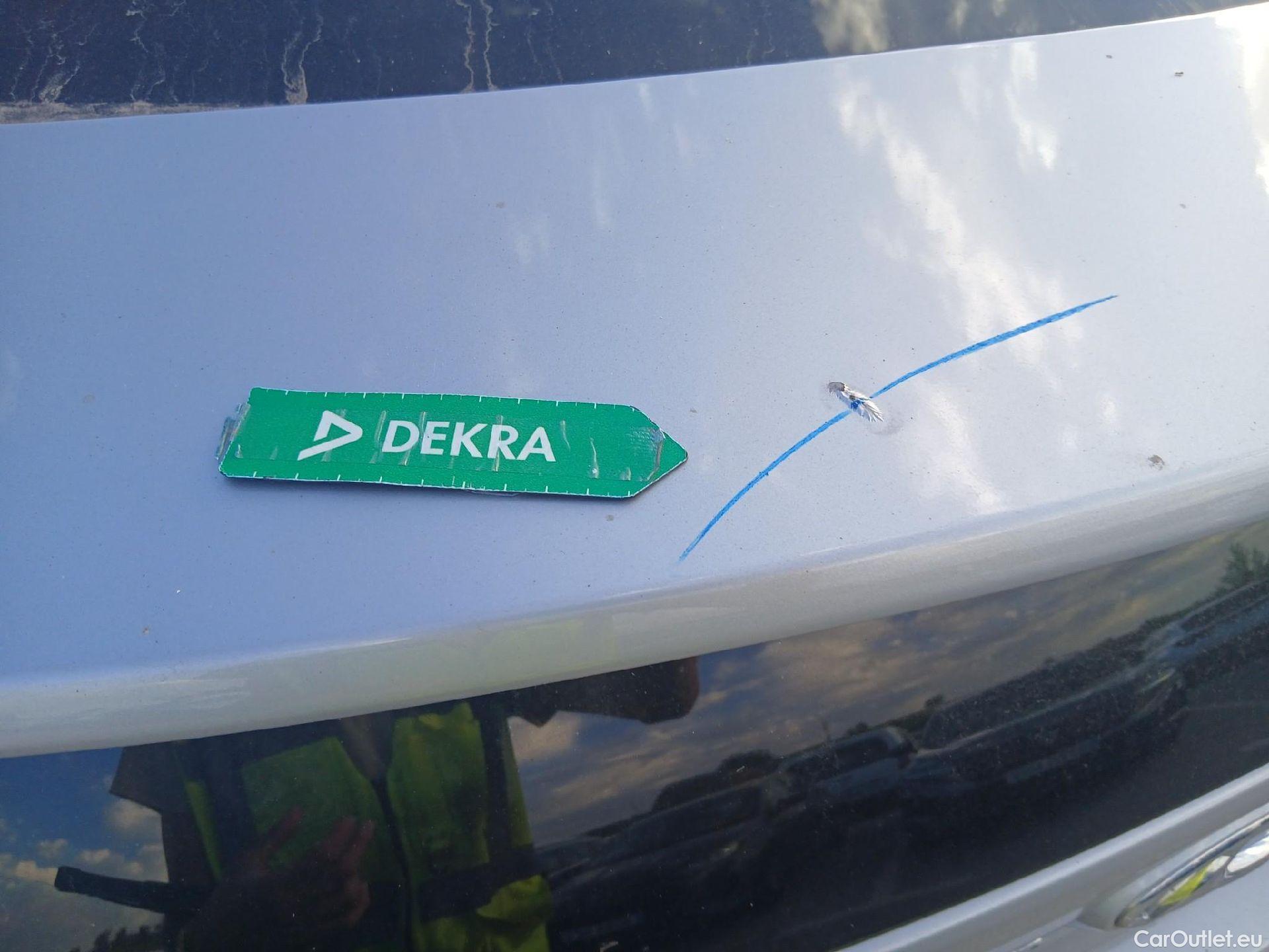  Hyundai   Ioniq HYUNDAI / 2019 / 5P / berlina con portón 1.6 GDI HEV Tecno DCT #16