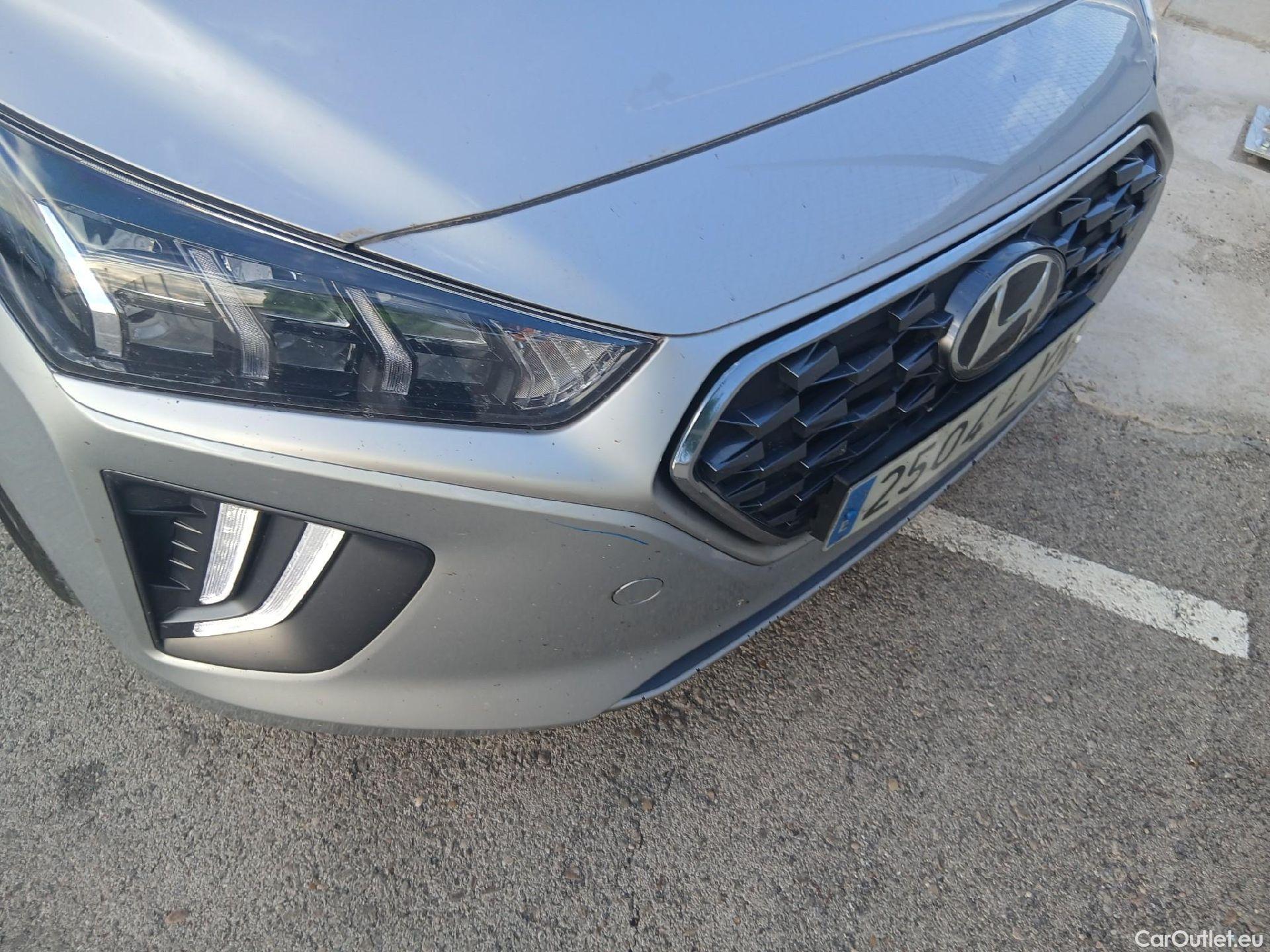  Hyundai   Ioniq HYUNDAI / 2019 / 5P / berlina con portón 1.6 GDI HEV Tecno DCT #3