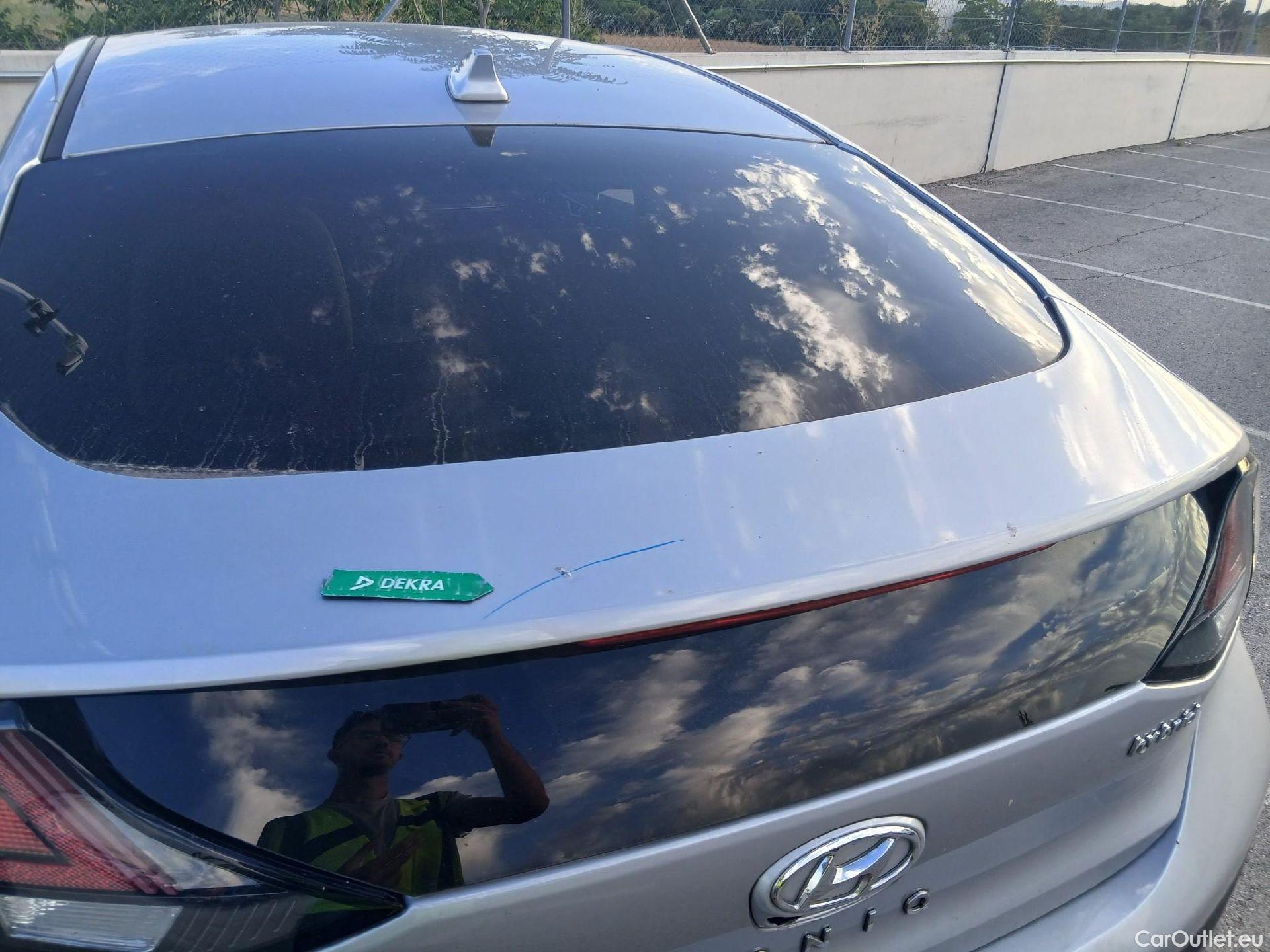  Hyundai   Ioniq HYUNDAI / 2019 / 5P / berlina con portón 1.6 GDI HEV Tecno DCT #17