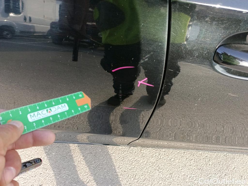  Mercedes  A-Klasse MERCEDES-BENZ Clase A / 2018 / 4P / sedán Sedán A 250 e #14