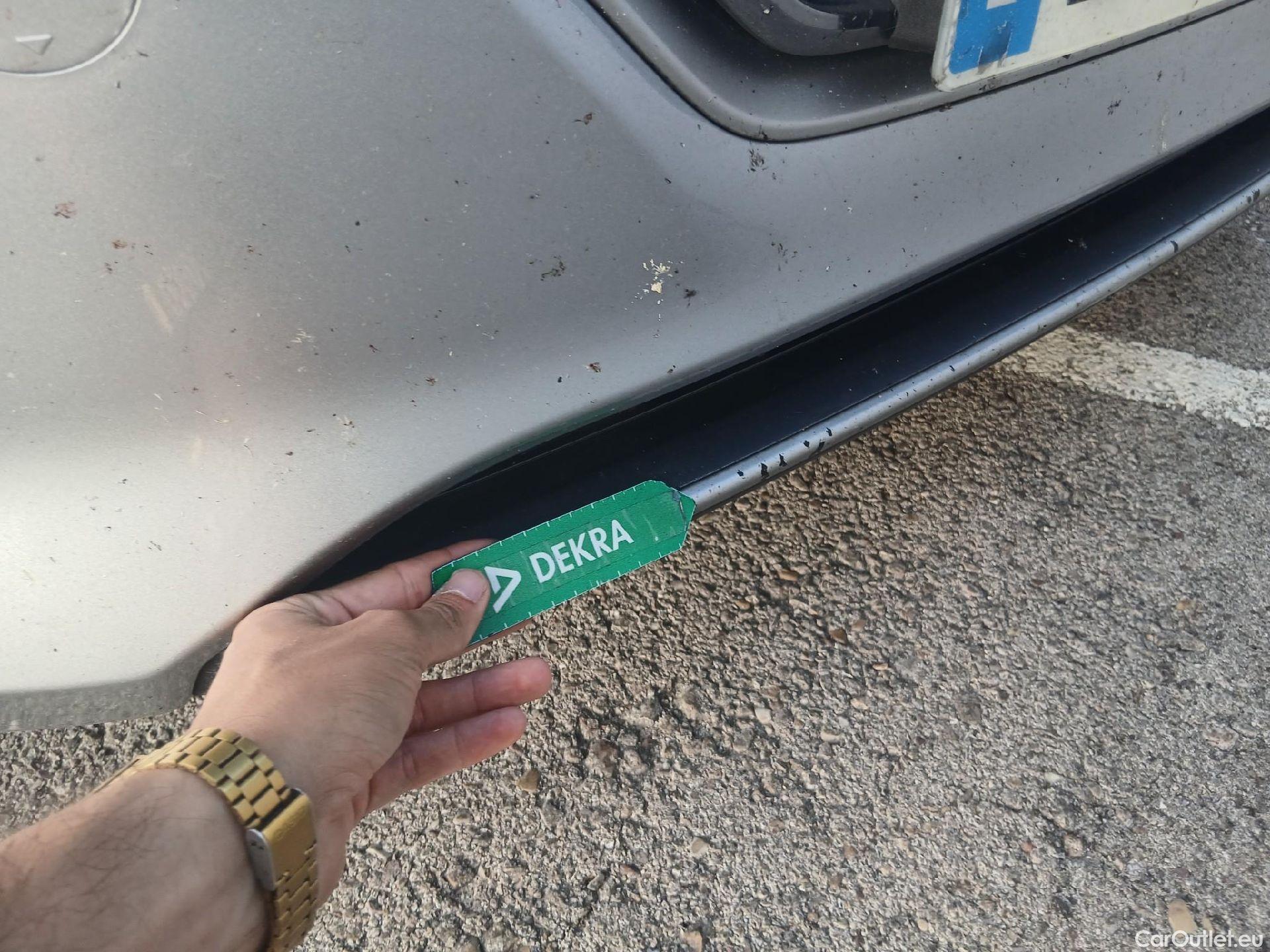  Hyundai   Ioniq HYUNDAI / 2019 / 5P / berlina con portón 1.6 GDI HEV Tecno DCT #5
