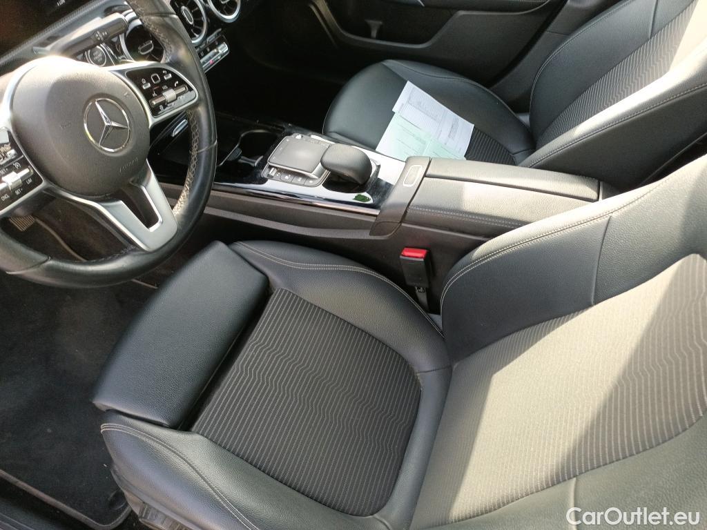  Mercedes  A-Klasse MERCEDES-BENZ Clase A / 2018 / 4P / sedán Sedán A 250 e #16