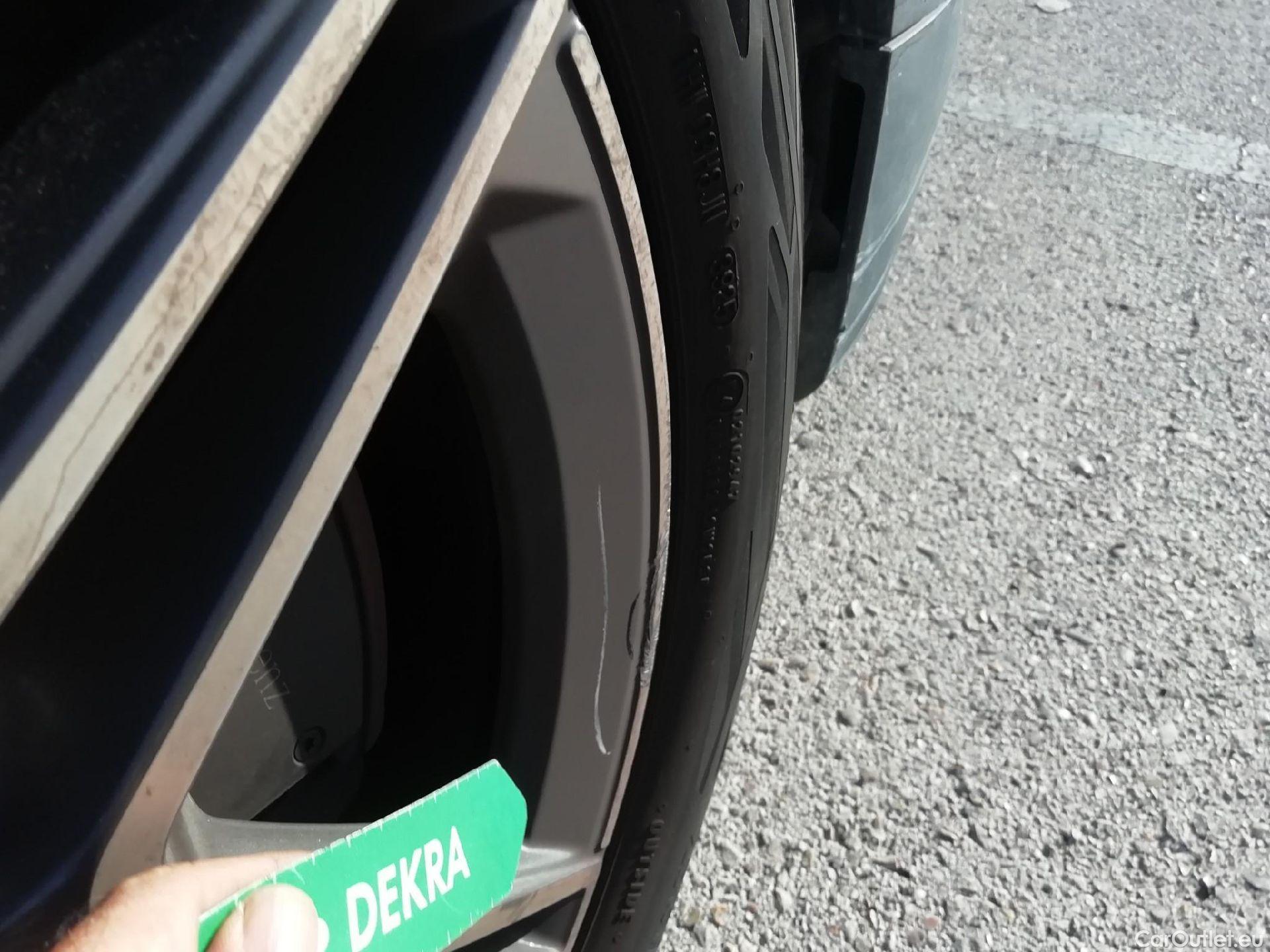  Mercedes  GLB MERCEDES-BENZ  / 2019 / 5P / todoterreno 2.0  200 D DCT 110KW (150CV) #32