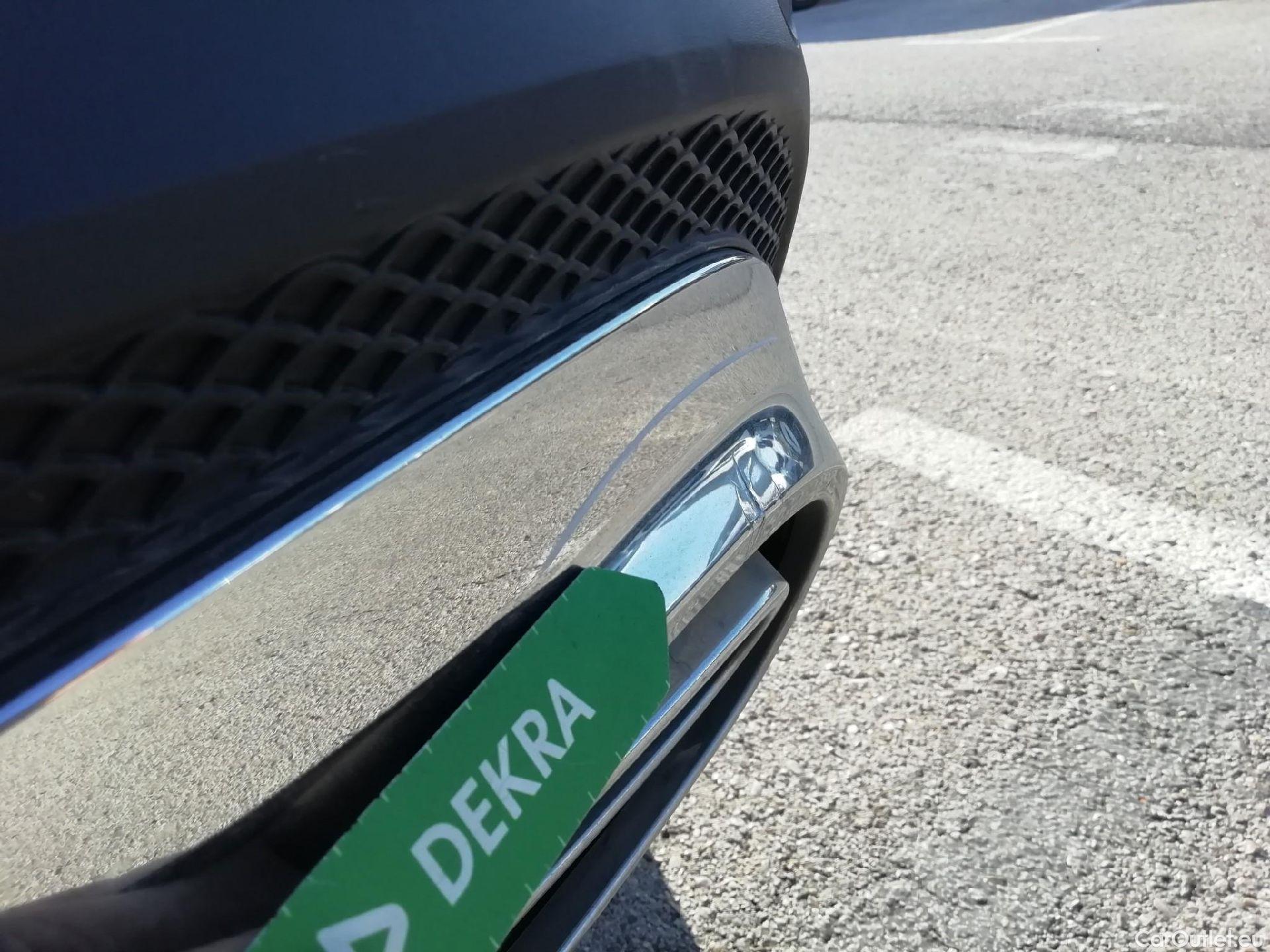  Mercedes  GLB MERCEDES-BENZ  / 2019 / 5P / todoterreno 2.0  200 D DCT 110KW (150CV) #29