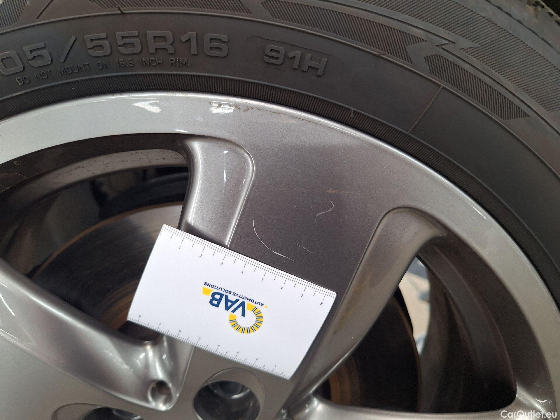  Bmw  Serie 1 BMW, 1-serie '19, BMW 1 Reeks Hatch 116d (85 kW) 5d #16