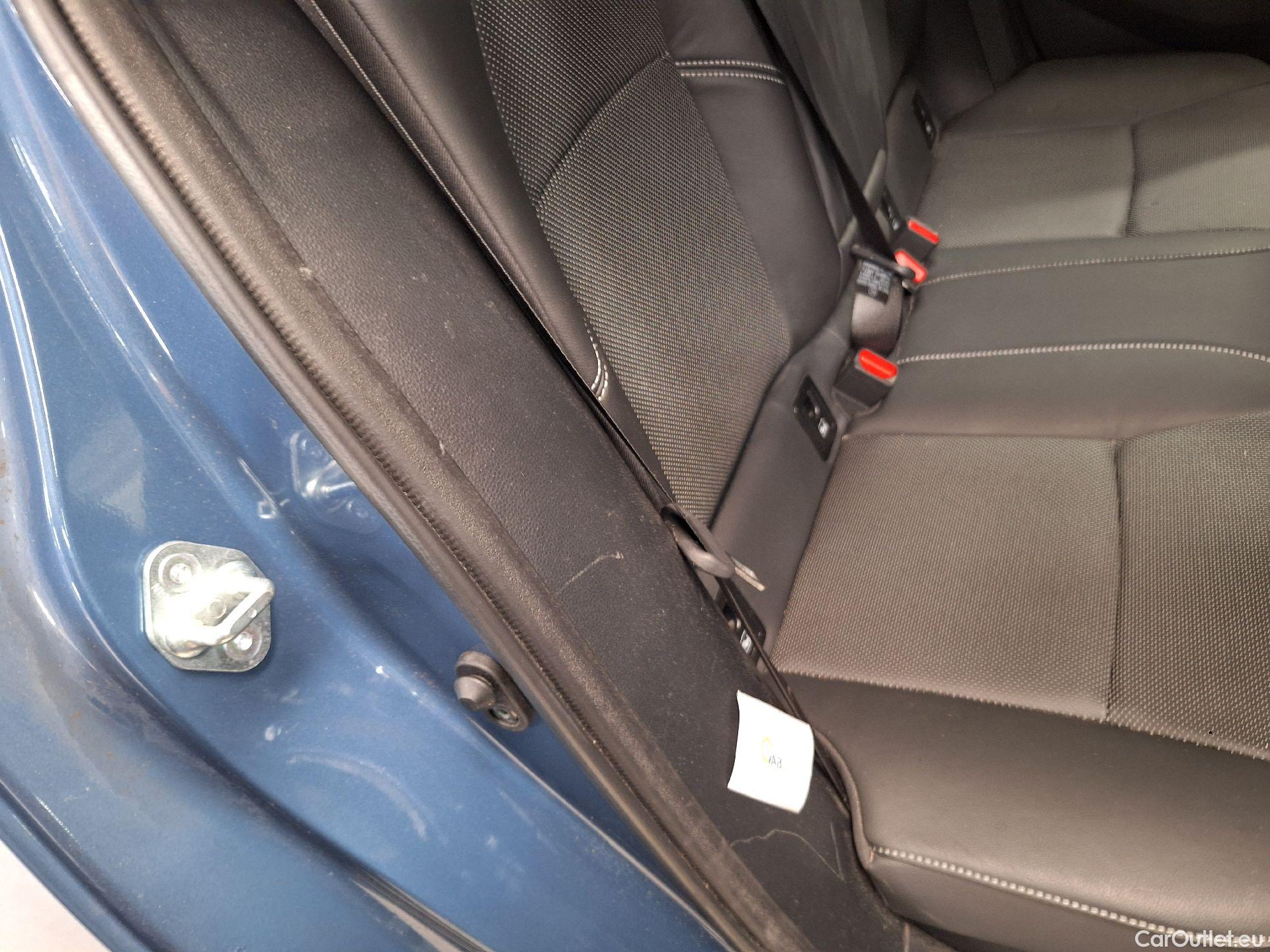  Toyota  Corolla Toyota,  '19, Toyota  2.0 Hybrid Premium e-CVT 5d #21