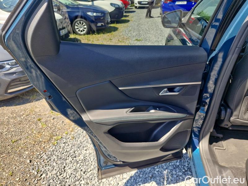  Peugeot  3008  (2016)  1.5bHDi 130 Allure #20