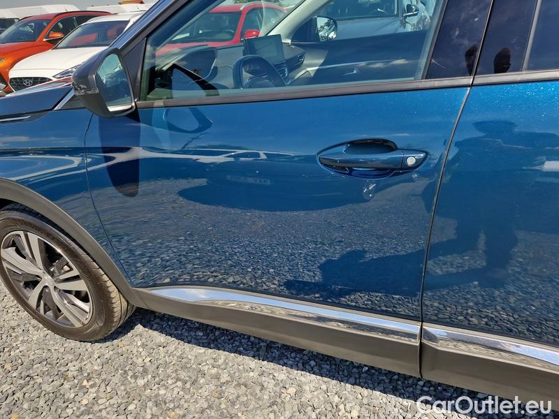  Peugeot  3008  (2016)  1.5bHDi 130 Allure #8