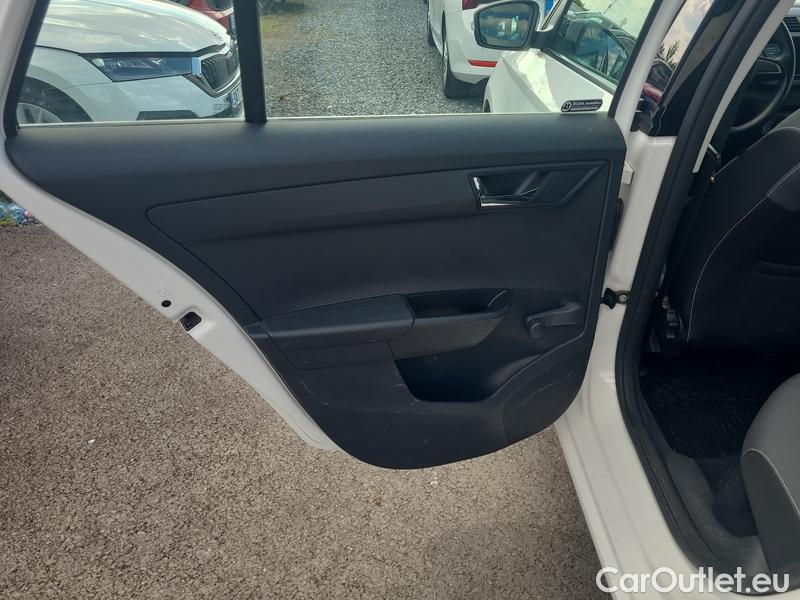  Skoda  Fabia  Combi (2007)  Com 1.0TSI 81 Ambition #21