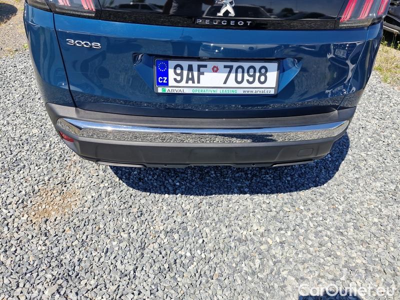  Peugeot  3008  (2016)  1.5bHDi 130 Allure #30