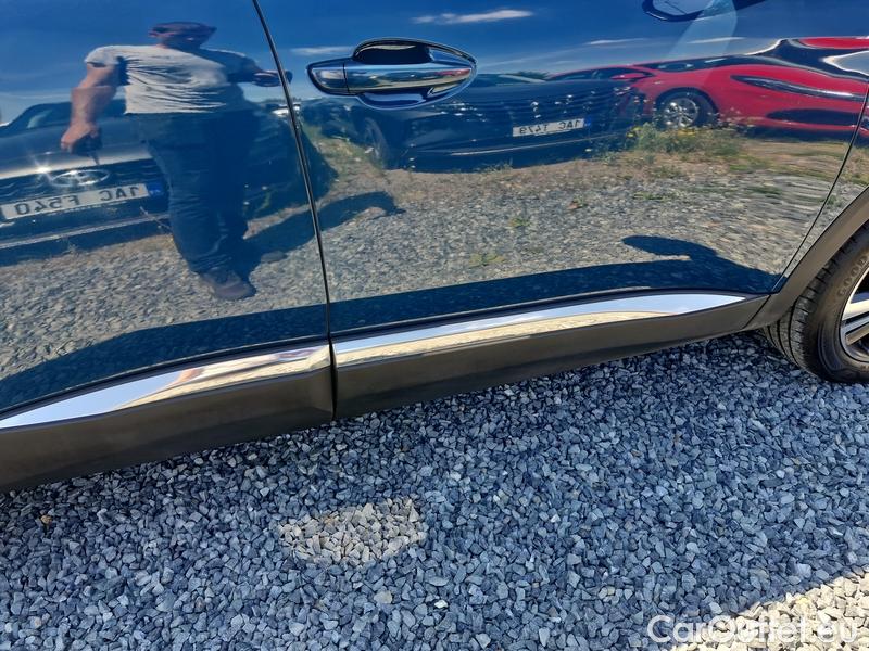  Peugeot  3008  (2016)  1.5bHDi 130 Allure #58