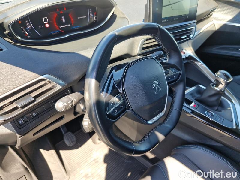  Peugeot  3008  (2016)  1.5bHDi 130 Allure #14