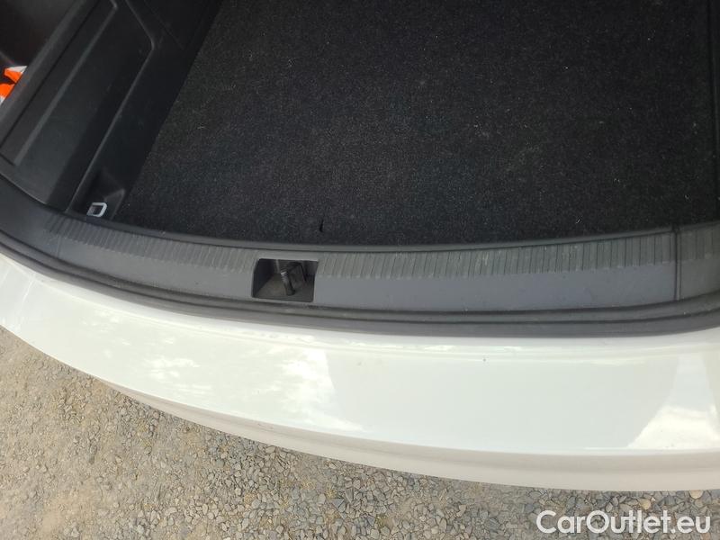 Skoda  Fabia  Combi (2015)  Com.1.0TSI 70 Style #16
