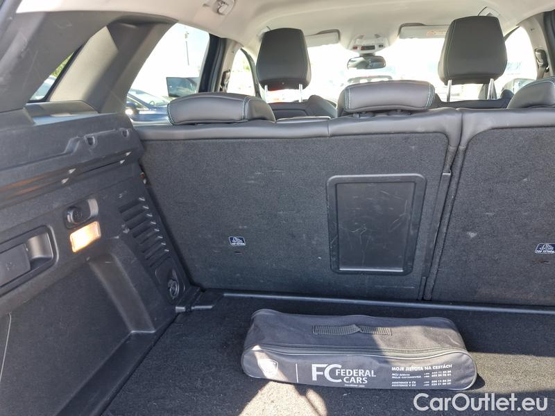  Peugeot  3008  (2016)  1.5bHDi 130 Allure #38