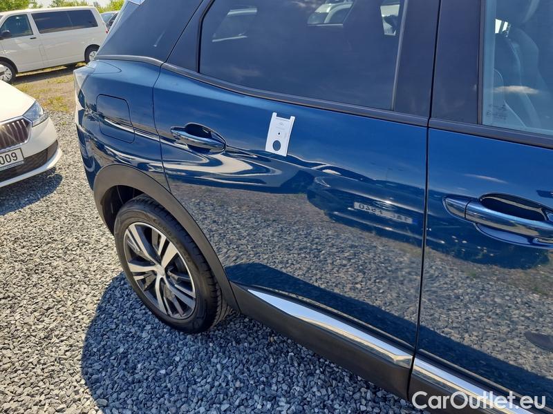  Peugeot  3008  (2016)  1.5bHDi 130 Allure #51
