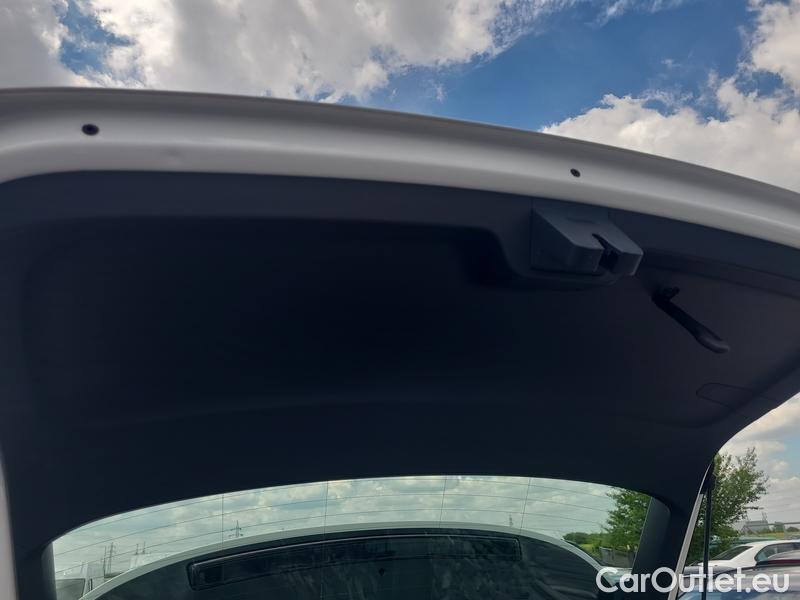  Skoda  Octavia  Combi (NX3)(2020) Oct.C.2.0 TDI 110 Ambition #5