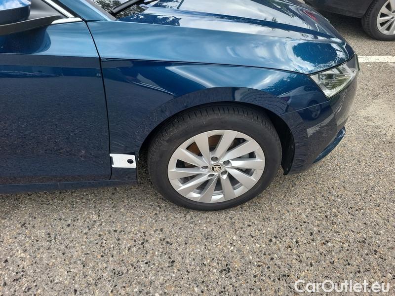 Skoda  Octavia  Combi (NX3)(2020) Oct.Com.1.4TSI 150 Style AT #9