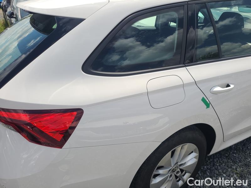  Skoda  Octavia  Combi (NX3)(2020) Oct.C.2.0 TDI 110 Ambition #3