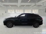  Alfa Romeo   STELVIO ALFA ROMEO / 2017 / 5P / SUV 2.2 TURBO DIESEL 190CV BUSINESS AT8 Q4 #8