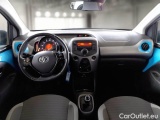 Toyota  Aygo TOYOTA  CONNECT / 2018 / 5P / BERLINA 1.0 VVT-I X-COOL MMT #3