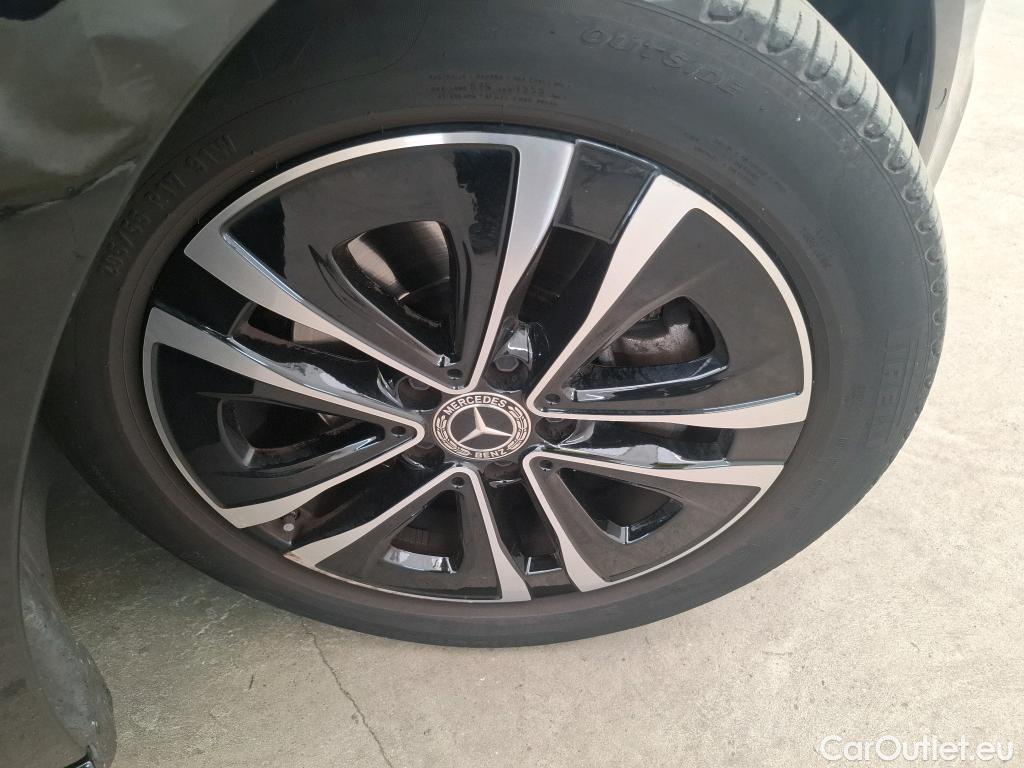  Mercedes  A-Klasse MERCEDES-BENZ Classe A Compact / 2022 / 5P / Berline A 200 Business Line 7G-DCT #24