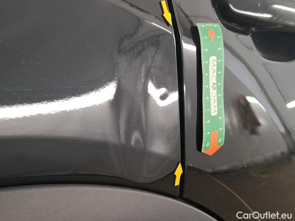  Citroen  C4  X Feel Pack 1.2 PureTech 130CV BVA8 6E #4