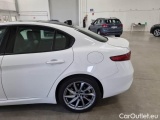  Alfa Romeo  Giulietta ALFA ROMEO GIULIA / 2016 / 4P / BERLINA 2.2 TD 190 CV TI AT8 #43