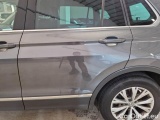  Volkswagen  Tiguan VOLKSWAGEN  / 2016 / 5P / SUV 2.0 TDI SCR 110KW BUSINESS BMT DSG #135