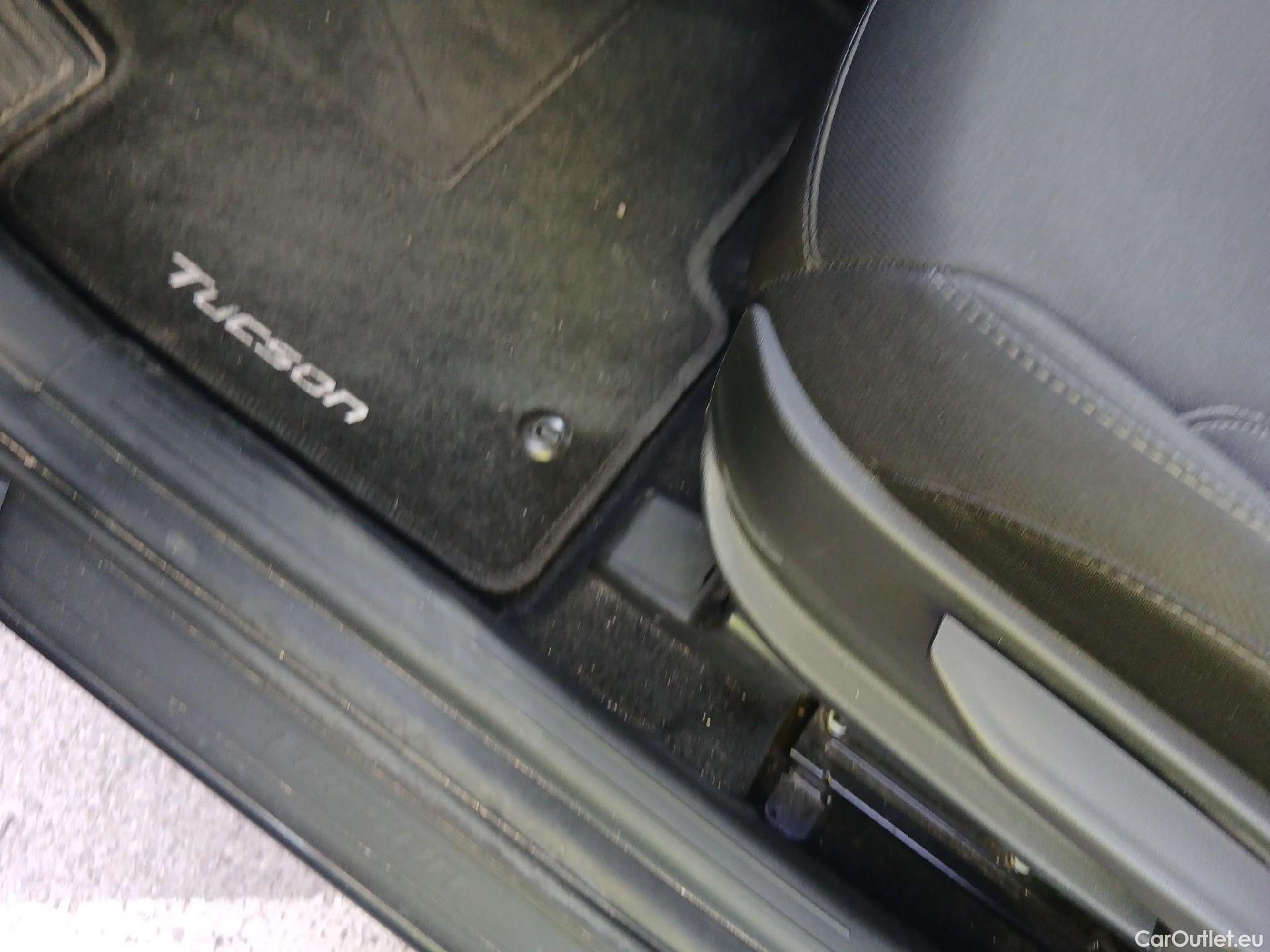  Hyundai  Tucson HYUNDAI  / 2020 / 5P / todoterreno 1.6 TGDI 169kW HEV Tecno Auto 2C #2