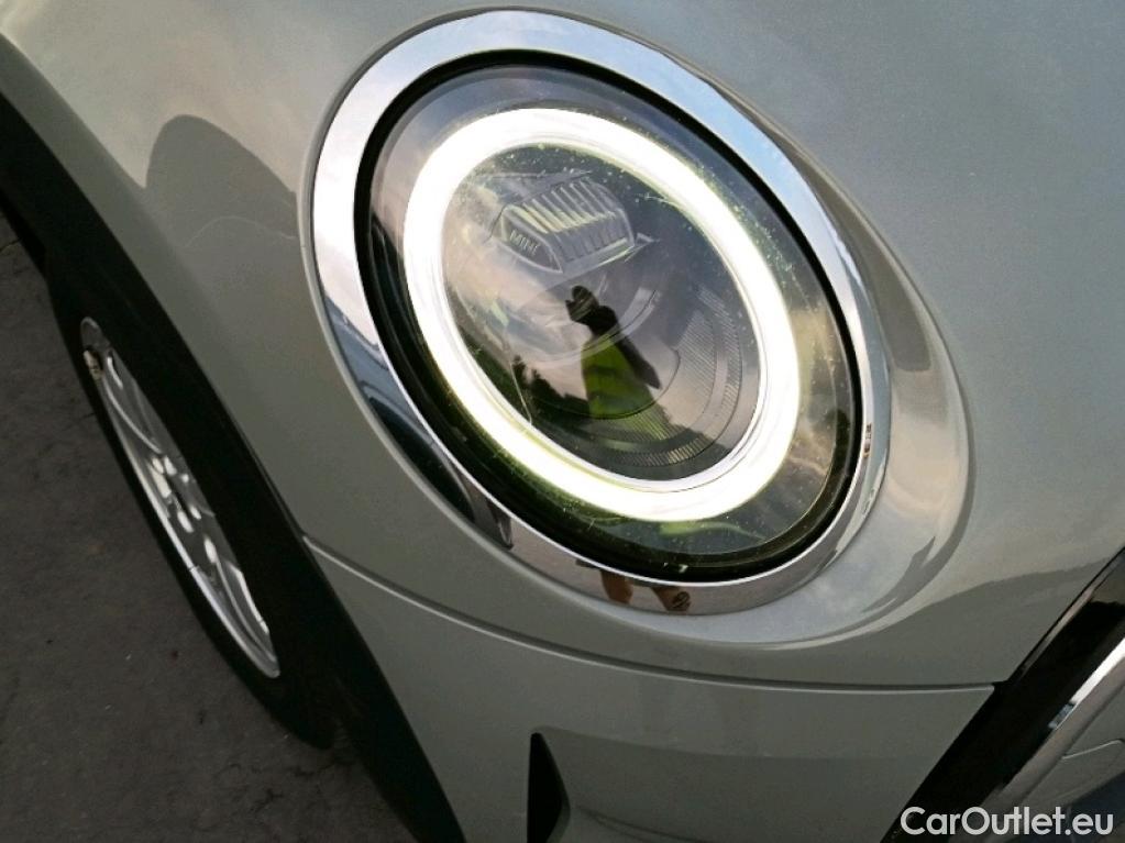  Mini  Mini   / 2021 / 3P / berlina con portón ONE #18