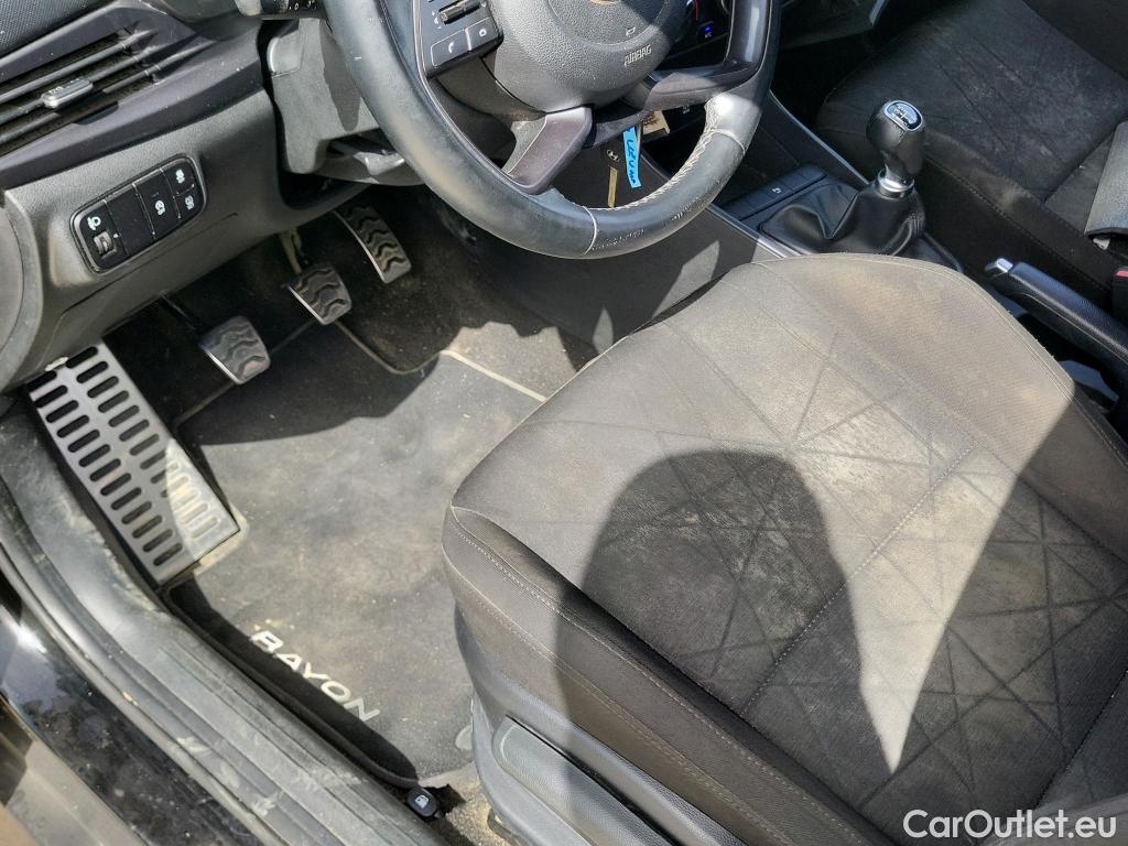  Hyundai  Bayon HYUNDAI  / 2021 / 5P / todoterreno 1.2 MPI Maxx #36