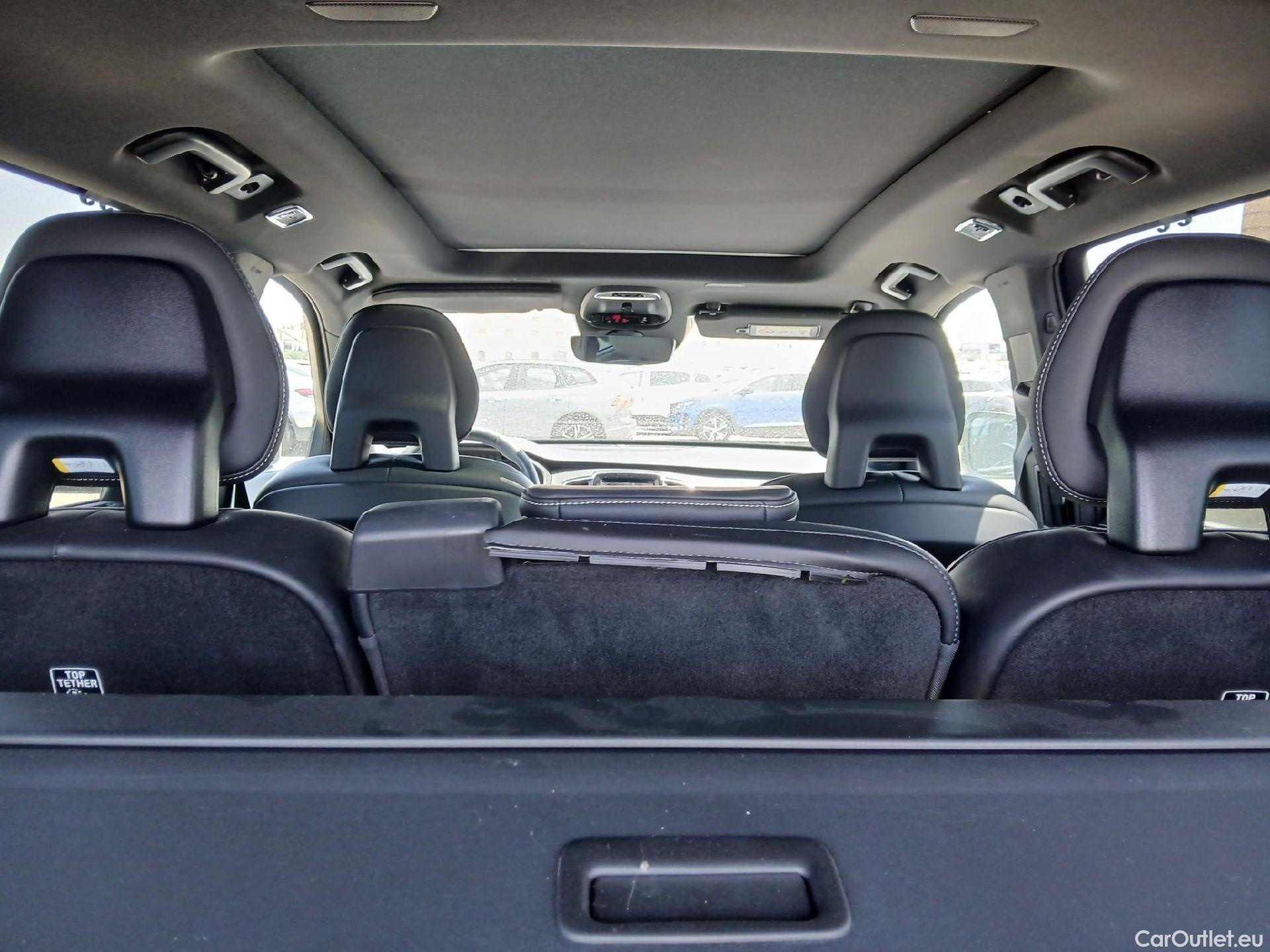  Volvo  XC90 VOLVO  / 2019 / 5P / todoterreno 2.0 T8 AWD Recharge R-Design Auto #1