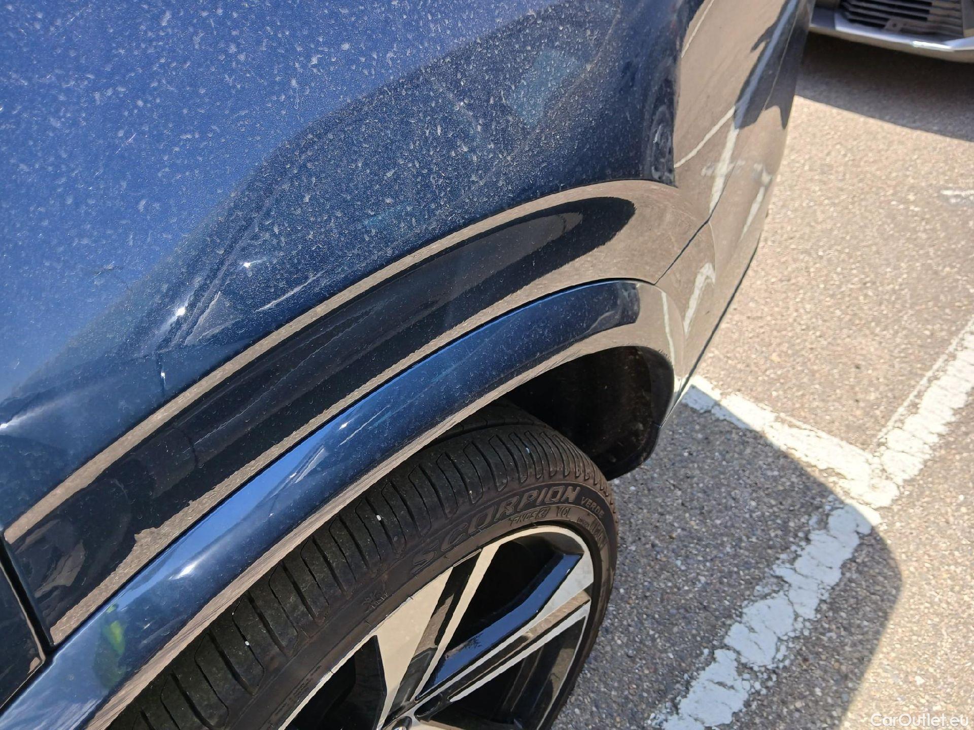  Volvo  XC90 VOLVO  / 2019 / 5P / todoterreno 2.0 T8 AWD Recharge R-Design Auto #17