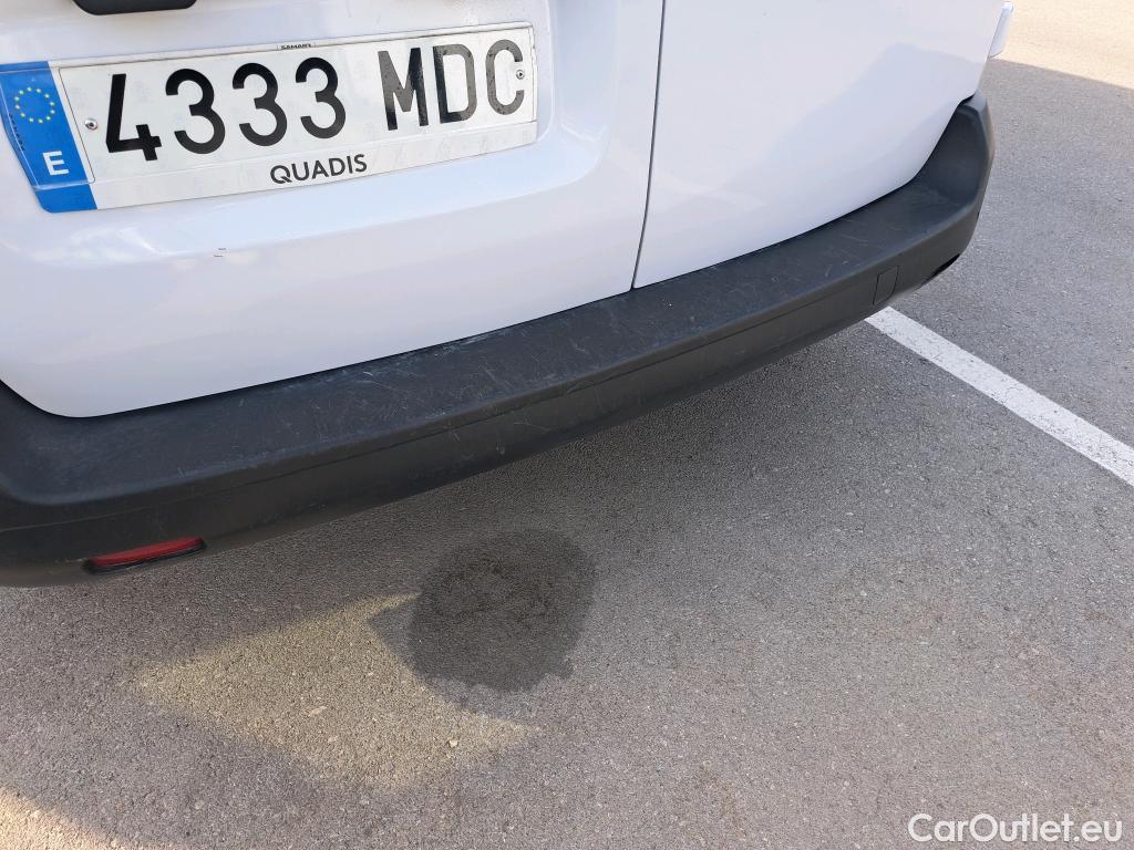  Peugeot  Expert PEUGEOT  / 2016 / 4P / furgón Furgón Pro 1.5 BlueHDi 120 Standard (CM) #32