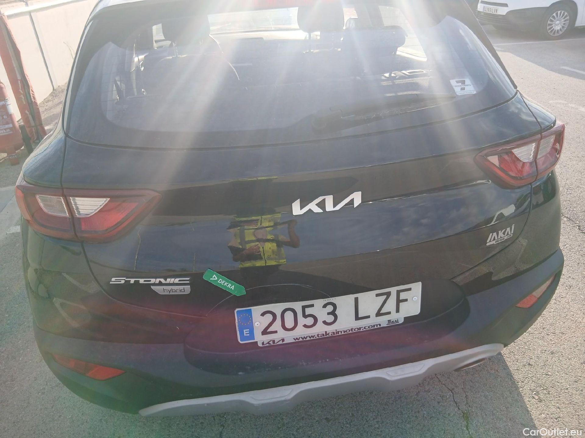  KIA  STONIC KIA  / 2017 / 5P / todoterreno 1.0 T-GDi 74kW MHEV iMT Concept Plus(SL)(SP) #22