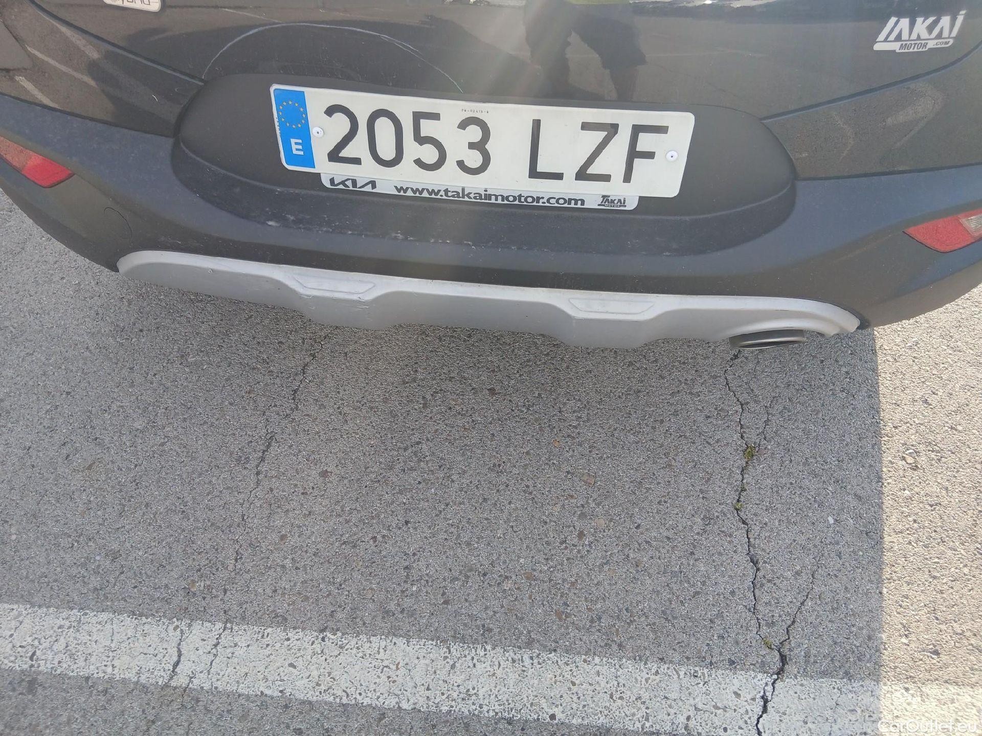  KIA  STONIC KIA  / 2017 / 5P / todoterreno 1.0 T-GDi 74kW MHEV iMT Concept Plus(SL)(SP) #20