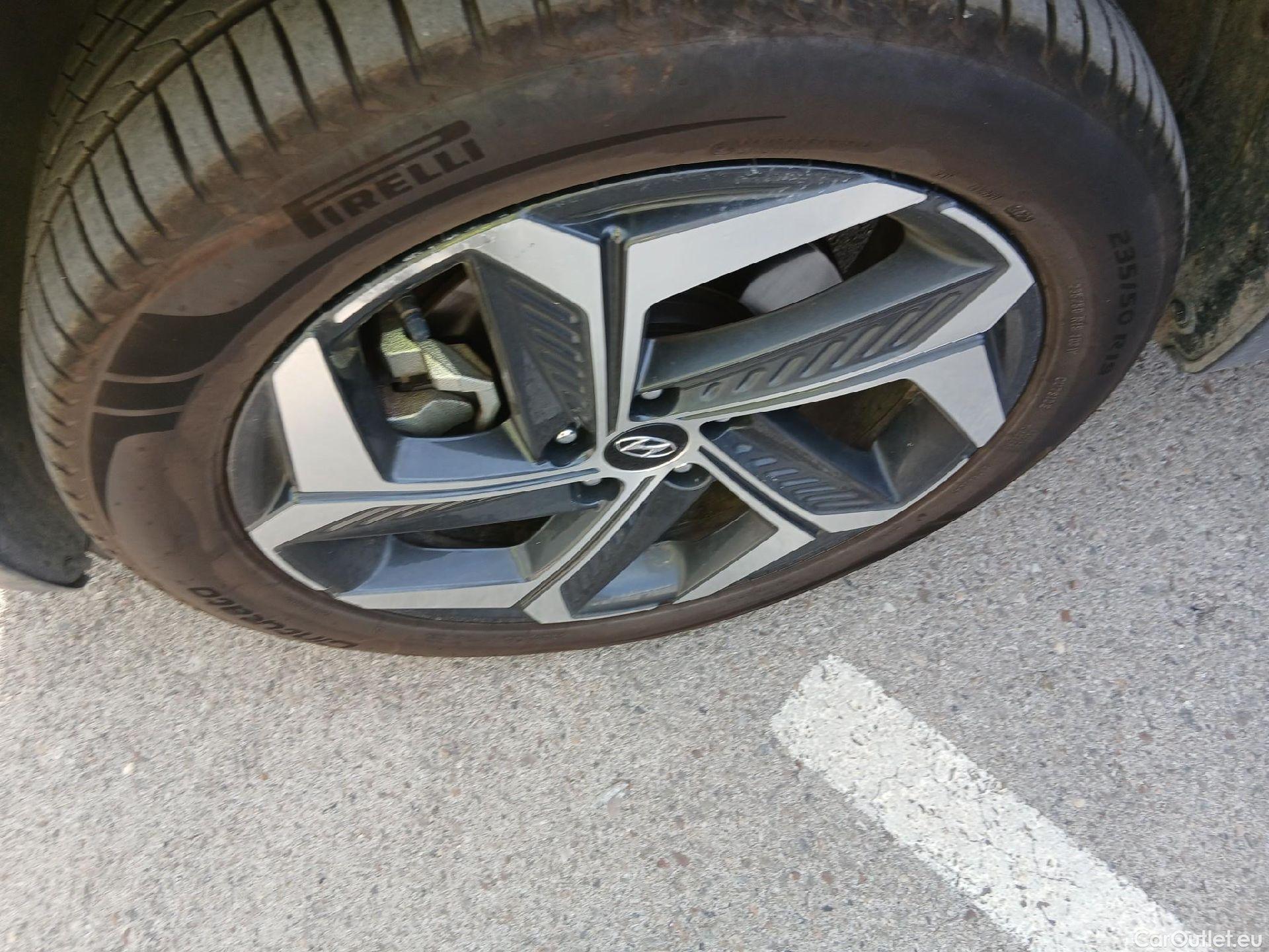  Hyundai  Tucson HYUNDAI  / 2020 / 5P / todoterreno 1.6 TGDI 169kW HEV Tecno Auto 2C #12