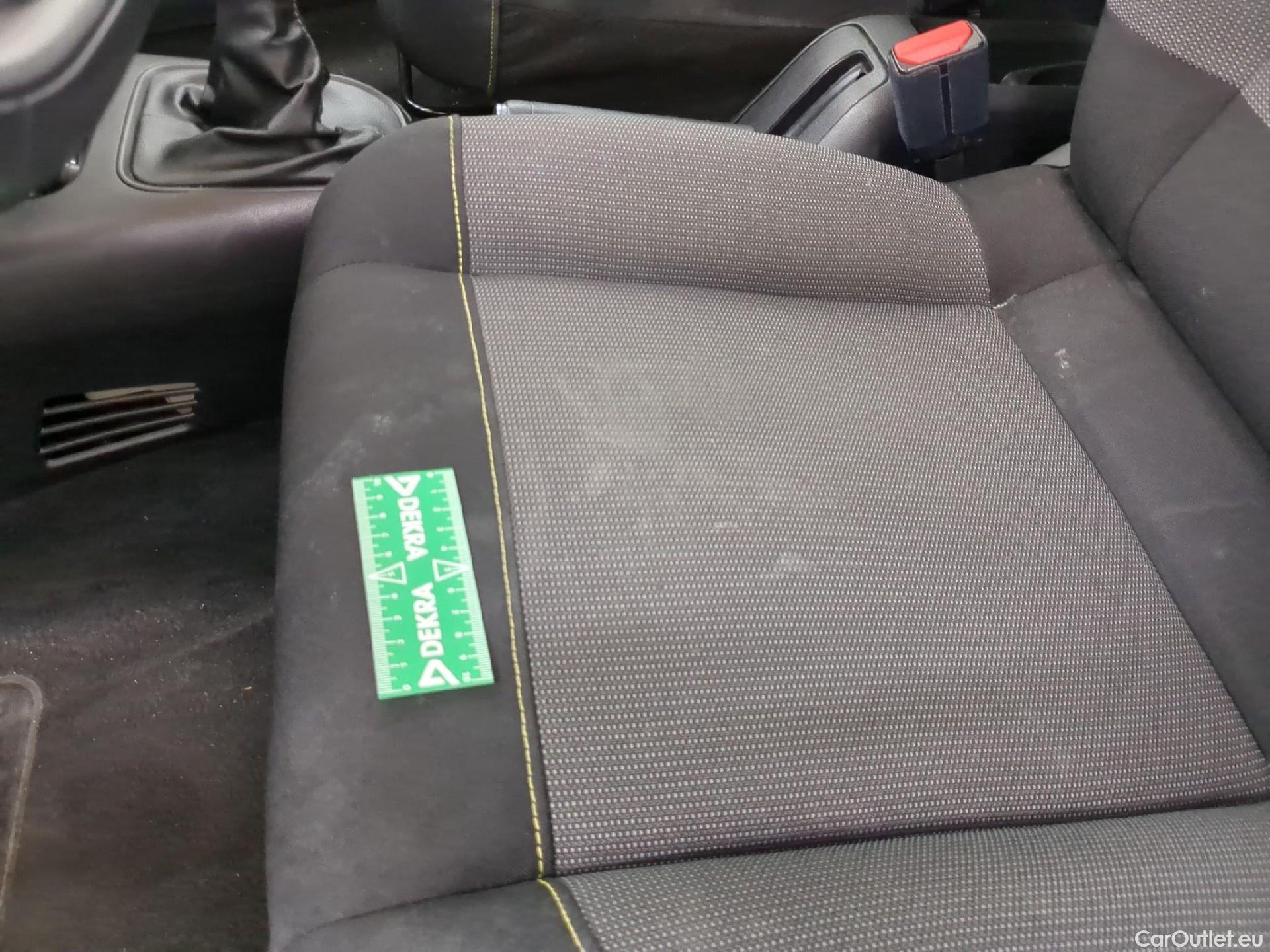  Citroen  C3  Société Feel 1.5 BlueHDI 100CV BVM6 E6dT #4