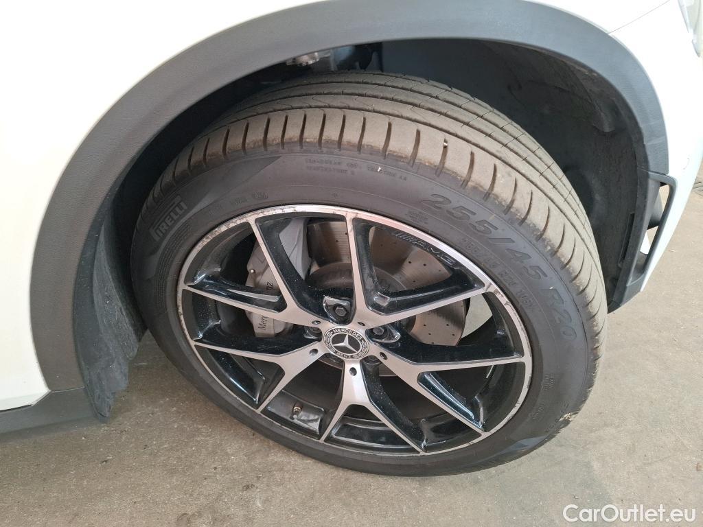  Mercedes  G-Klasee MERCEDES-BENZ GLC / 2019 / 5P / SUV 2.0 GLC 220 D AMG LINE 4MATIC #4