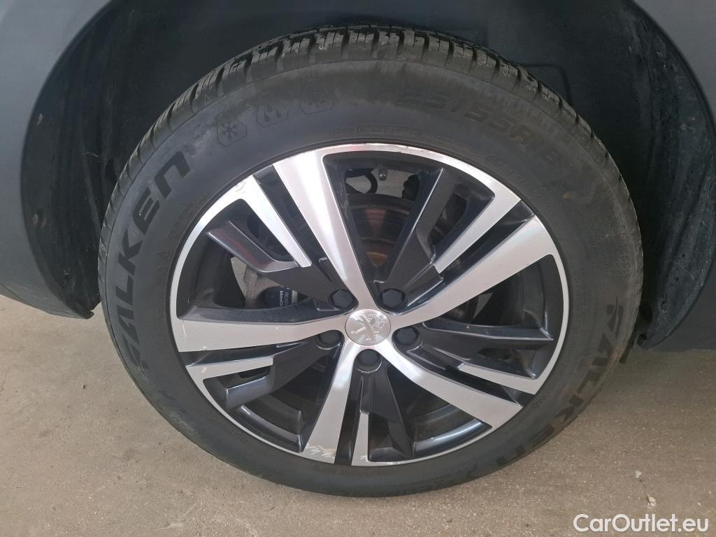  Peugeot  5008 PEUGEOT  / 2016 / 5P / SUV Puretech 130 S&S EAT8 Allure #47