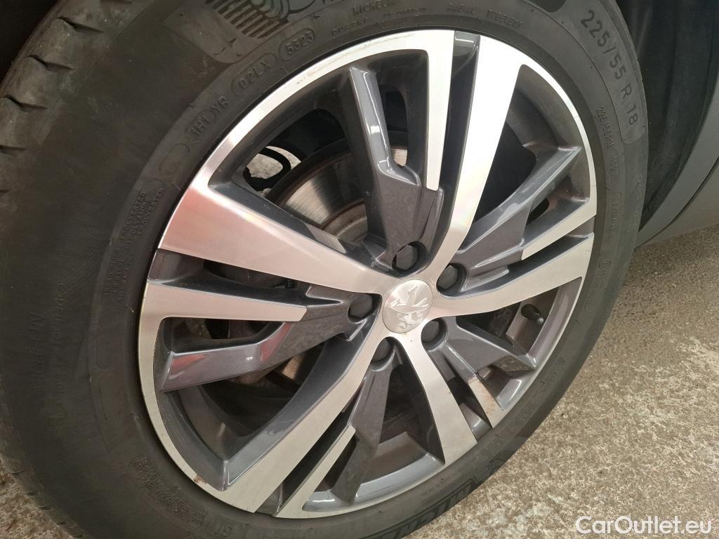  Peugeot  5008  Allure Pack 1.2 PureTech 130CV BVA8 7 Sieges E6d #13