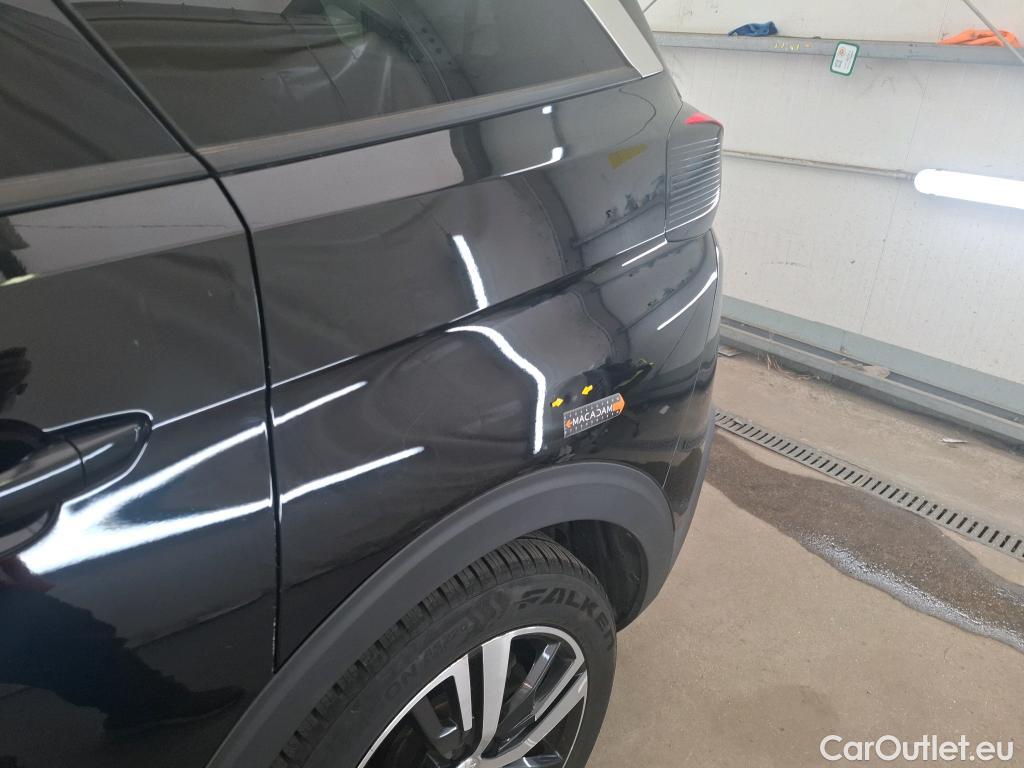  Peugeot  5008 PEUGEOT  / 2016 / 5P / SUV Puretech 130 S&S EAT8 Allure #79