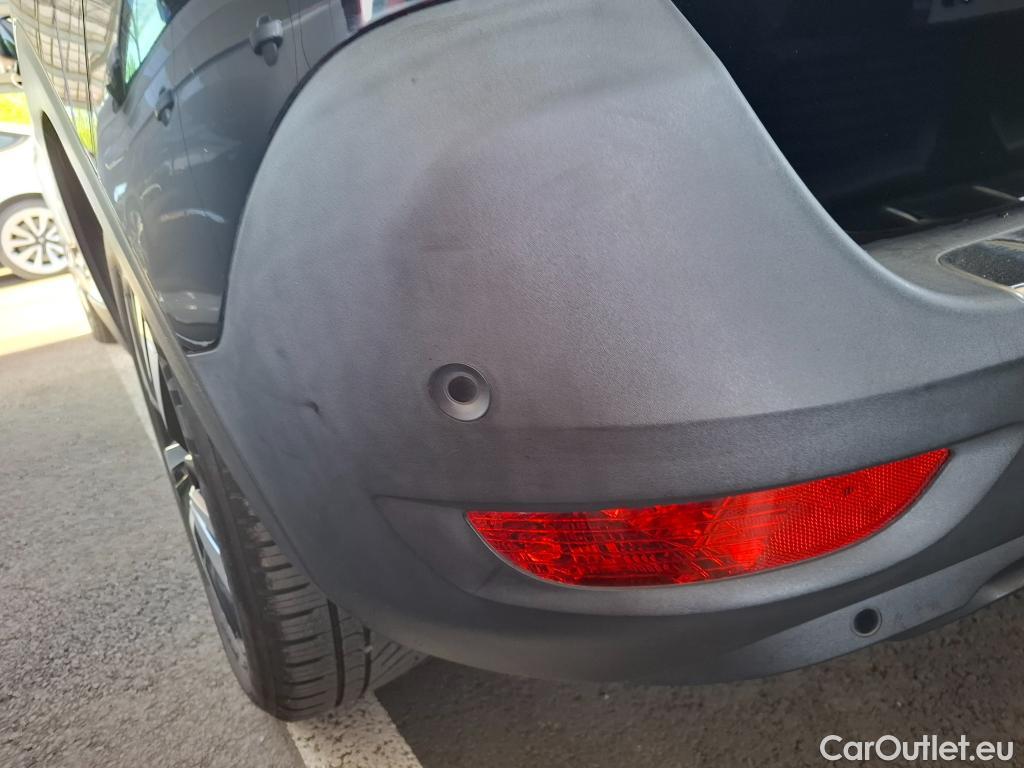  Peugeot  5008 PEUGEOT  / 2016 / 5P / SUV Puretech 130 S&S EAT8 Allure #90