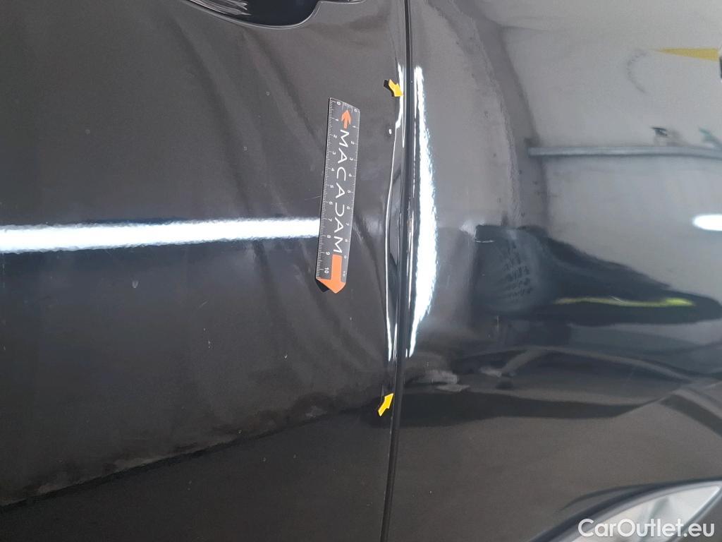  Peugeot  5008 PEUGEOT  / 2016 / 5P / SUV Puretech 130 S&S EAT8 Allure #15