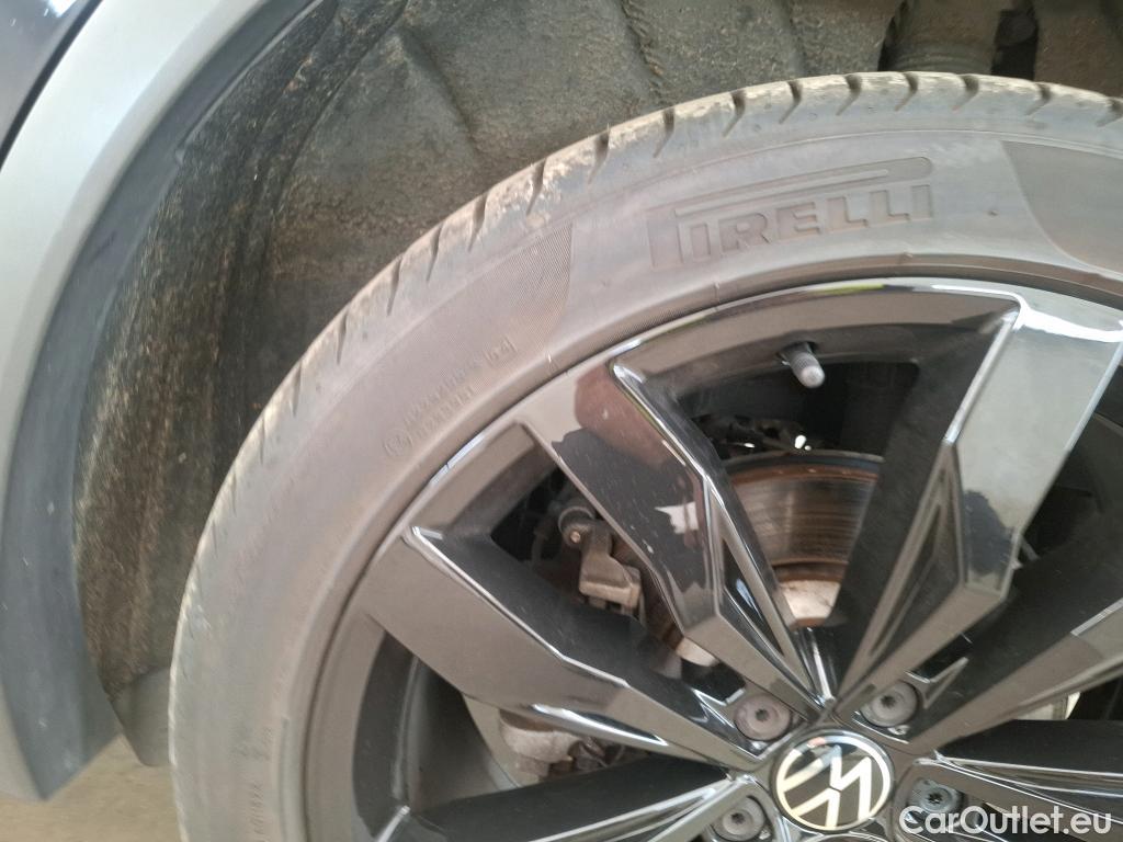  Volkswagen  Tiguan VOLKSWAGEN  / 2020 / 5P / SUV 1.4 eHybrid 245 DSG6 R-Line Exclusive #38