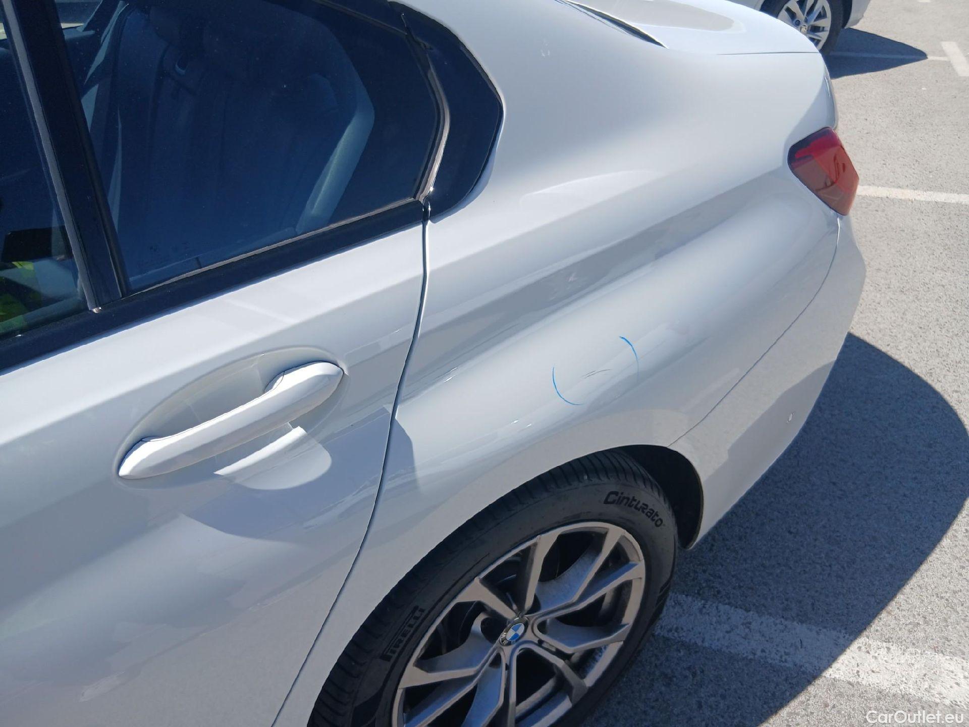  Bmw  Serie 3 BMW  / 2018 / 4P / sedán 320d Auto. #Acabado Sport# #6