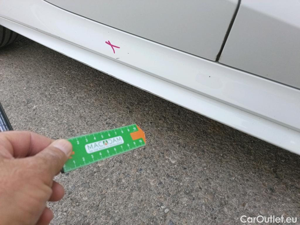  Bmw  Serie 1 BMW  / 2019 / 5P / berlina con portón 118d #Acabado M Sport# #27